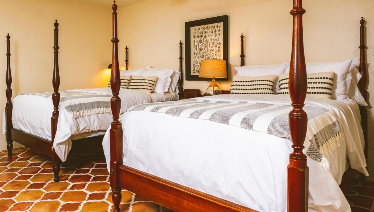 Puertas Bed and Breakfast Vieques Buitenkant foto